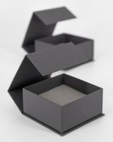 Футляр картонный с перекидной крышкой, серия "МАРК", 80х80х40 мм